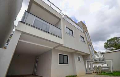 Imagem: A casa em condomínio possui 3 Dormitórios, 4 Banheiros, 2