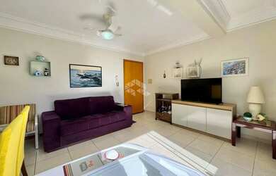 Imagem: O apartamento possui 1 Dormitório, 1 Banheiro, 1 Vaga na garagem