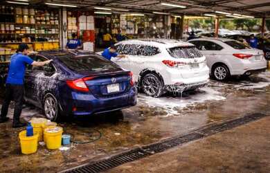 Imagem: O depósito possui 5 Vagas na garagem, 600m² de Área e está