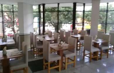 Imagem: O apartamento possui 1 Dormitório, 1 Banheiro, 1 Vaga na garagem