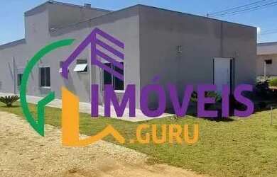 Imagem: A casa em condomínio possui 2 Dormitórios, 2 Banheiros, 2