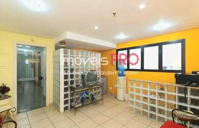 Imagem: O depósito possui 2 Vagas na garagem, 51m² de Área e está