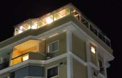 Imagem: O apartamento possui 4 Dormitórios, 4 Banheiros, 2 Vagas na