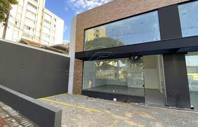 Imagem: O depósito possui 2 Vagas na garagem, 82m² de Área e está