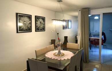 Imagem: A casa em condomínio possui 4 Dormitórios, 2 Banheiros, 2