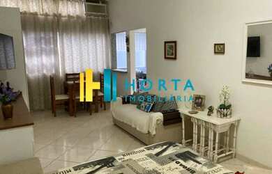 Imagem: A kitnet possui 1 Dormitório, 1 Banheiro, 1 Vaga na garagem