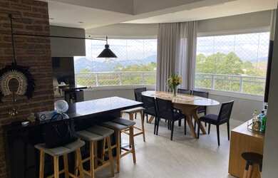 Imagem: O apartamento possui 3 Dormitórios, 4 Banheiros, 2 Vagas na