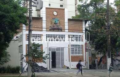 Imagem: O depósito possui 1.324m² de Área e está localizado em