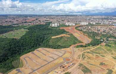 Imagem: O terreno possui 200m² de Área e está localizado em Parque