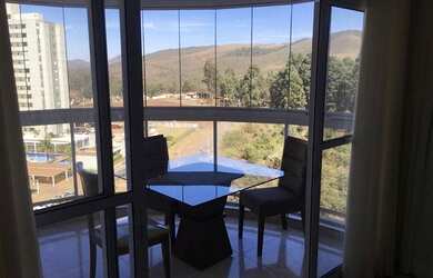 Imagem: O apartamento possui 4 Dormitórios, 5 Banheiros, 3 Vagas na