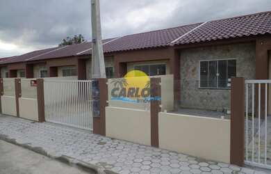 Imagem: A casa possui 2 Dormitórios, 1 Banheiro, 1 Vaga na garagem