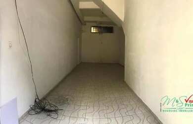 Imagem: O depósito possui 28m² de Área e está localizado em Paraíso