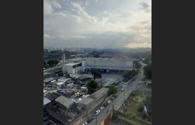 Imagem: O apartamento possui 1 Dormitório, 1 Banheiro, 1 Vaga na garagem
