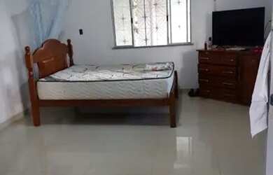 Imagem: A casa possui 2 Dormitórios, 3 Banheiros, 2 Vagas na garagem