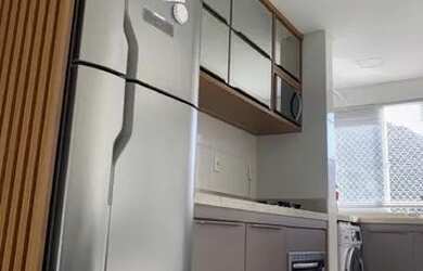 Imagem: O apartamento possui 2 Dormitórios, 1 Banheiro, 1 Vaga na garagem