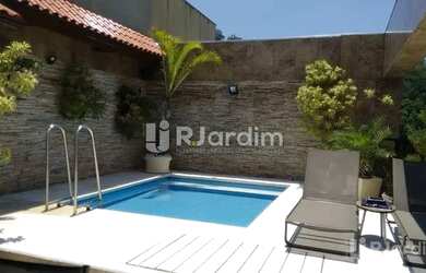 Imagem: O apartamento na cobertura possui 4 Dormitórios, 5 Banheiros