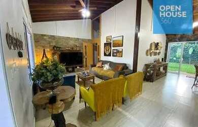 Imagem: A casa em condomínio possui 4 Dormitórios, 3 Banheiros, 5