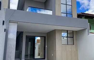 Imagem: A casa possui 3 Dormitórios, 2 Banheiros, 82m² de Área e