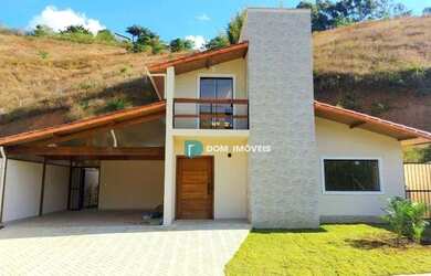 Imagem: A casa em condomínio possui 3 Dormitórios, 5 Banheiros, 4