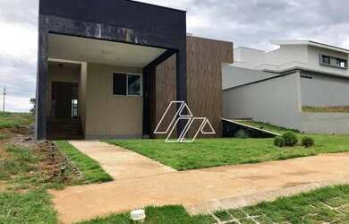 Imagem: A casa em condomínio possui 3 Dormitórios, 3 Banheiros, 2