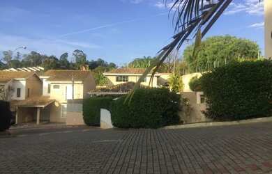 Imagem: A casa em condomínio possui 3 Dormitórios, 3 Banheiros, 3