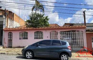 Imagem: A casa possui 2 Dormitórios, 1 Banheiro, 5 Vagas na garagem