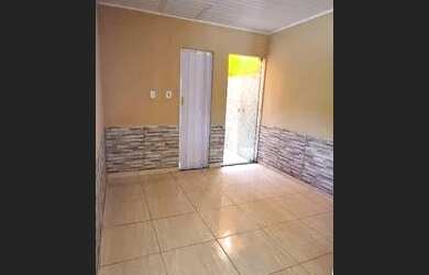 Imagem 1: Casa no Aeroporto. 40m² de Área, 1 Banheiroe1 Dormitório