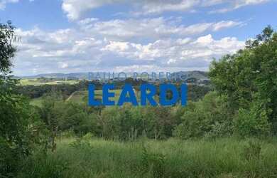 Imagem: O terreno possui 2.096m² de Área, Imóvel novo e está localizado