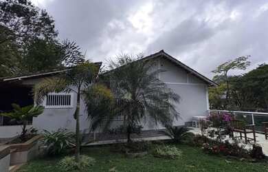 Imagem 3: Casa Reformada em Rua Nobre na Castelania