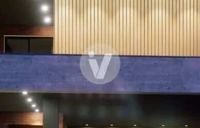 Imagem: A casa em condomínio possui 3 Dormitórios, 4 Banheiros, 2