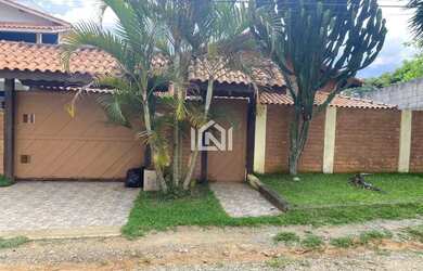 Imagem: A casa em condomínio possui 3 Dormitórios, 2 Banheiros, 2