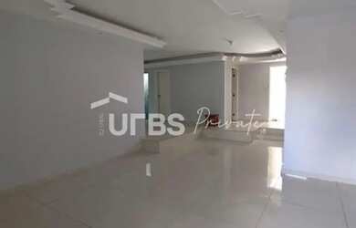 Imagem: A casa possui 2 Dormitórios, 4 Banheiros, 3 Vagas na garagem