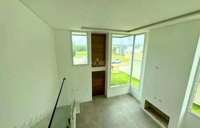 Imagem 2: Casa Nova em Condomínio Fechado - Conforto, Segurança e Lazer Completo