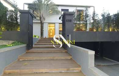 Imagem: A casa em condomínio possui 3 Dormitórios, 5 Banheiros, 4