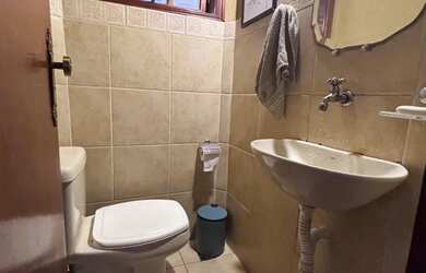 Imagem 3: Casa com Piscina 4 quartos 1 escritório e piscina