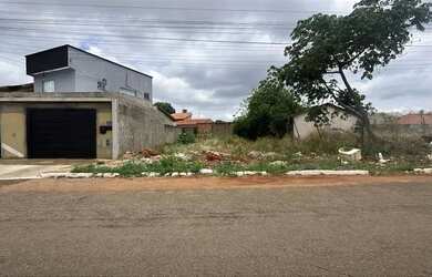Imagem: O terreno possui 302m² de Área e está localizado em Jardim