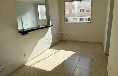 Imagem: O apartamento possui 2 Dormitórios, 1 Banheiro, 1 Vaga na garagem