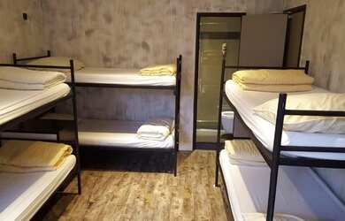 Imagem: A pousada chalé possui 5 Dormitórios, 5 Vagas na garagem e