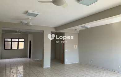 Imagem: O depósito possui 67m² de Área e está localizado em Centro