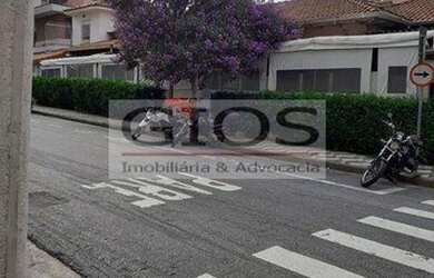 Imagem: O depósito possui 300m² de Área e está localizado em Água