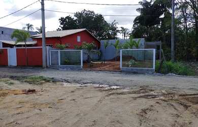 Imagem 6: Casa encontre-se em fase de alvenaria, na Estrada Roberto Burle Marx