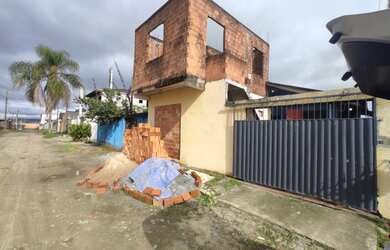 Imagem: O terreno possui 120m² de Área e está localizado em Jardim