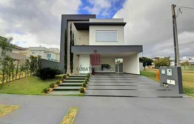 Imagem: A casa possui 3 Dormitórios, 3 Banheiros, 2 Vagas na garagem