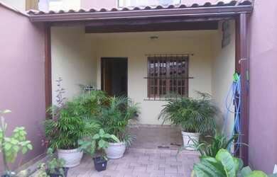 Imagem: A casa em condomínio possui 2 Dormitórios, 2 Banheiros, 2