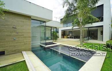 Imagem: Casa à venda no Condomínio Alphaville. Barra da Tijuca. RJ