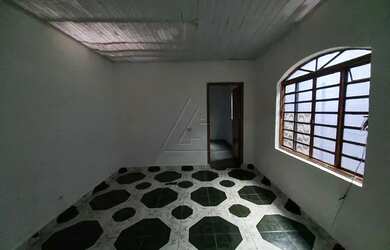 Imagem: A casa possui 2 Dormitórios, 1 Banheiro, 50m² de Área e está