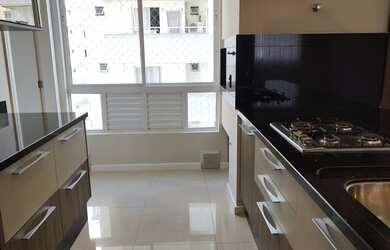 Imagem: O apartamento possui 3 Dormitórios, 3 Banheiros, 2 Vagas na