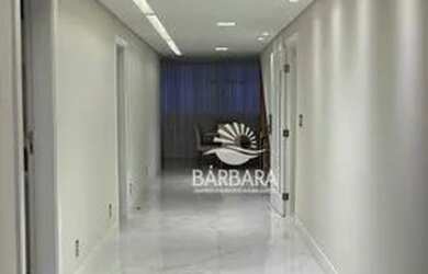 Imagem: O apartamento possui 5 Dormitórios, 4 Banheiros, 5 Vagas na