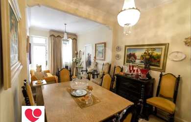 Imagem: O apartamento possui 3 Dormitórios, 2 Banheiros, 1 Vaga na