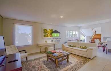 Imagem: A casa em condomínio possui 4 Dormitórios, 4 Banheiros, 2